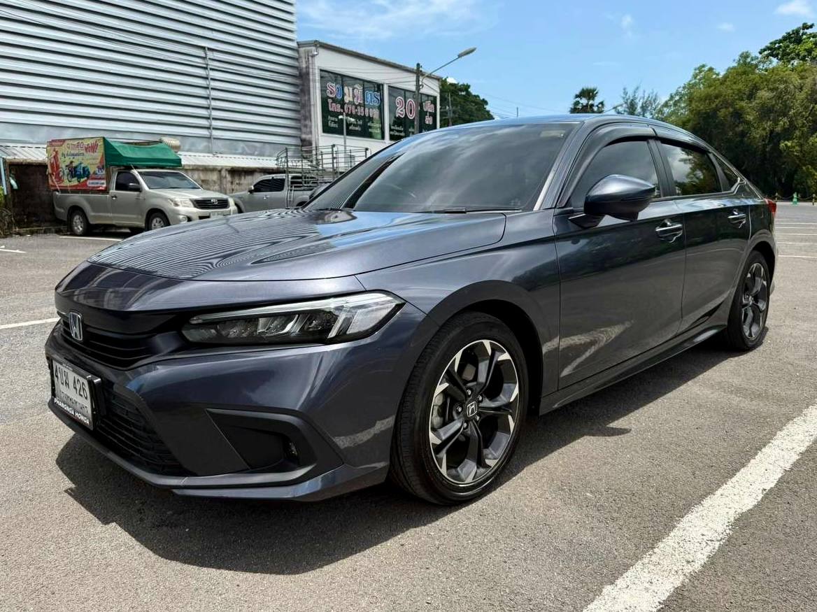 Honda Civic (2024) — 1