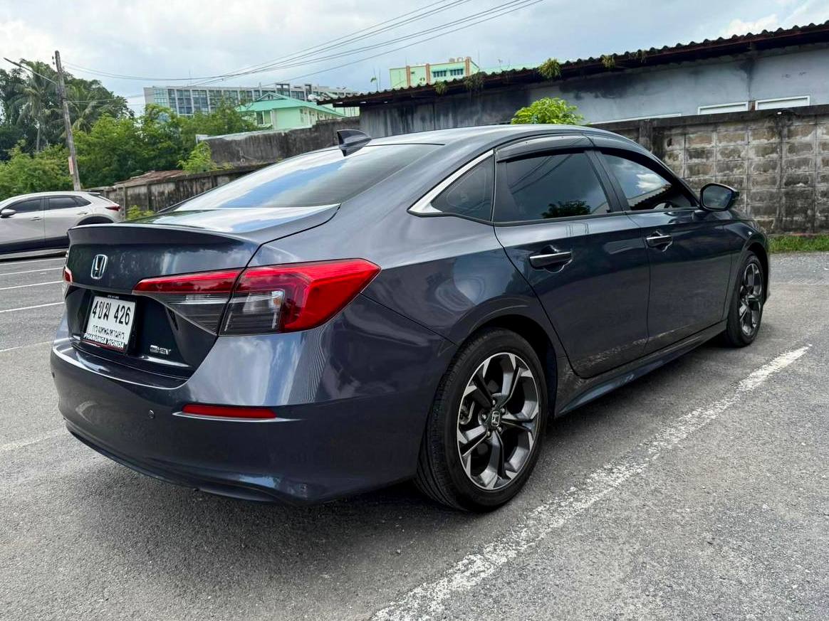 Honda Civic (2024) — 2