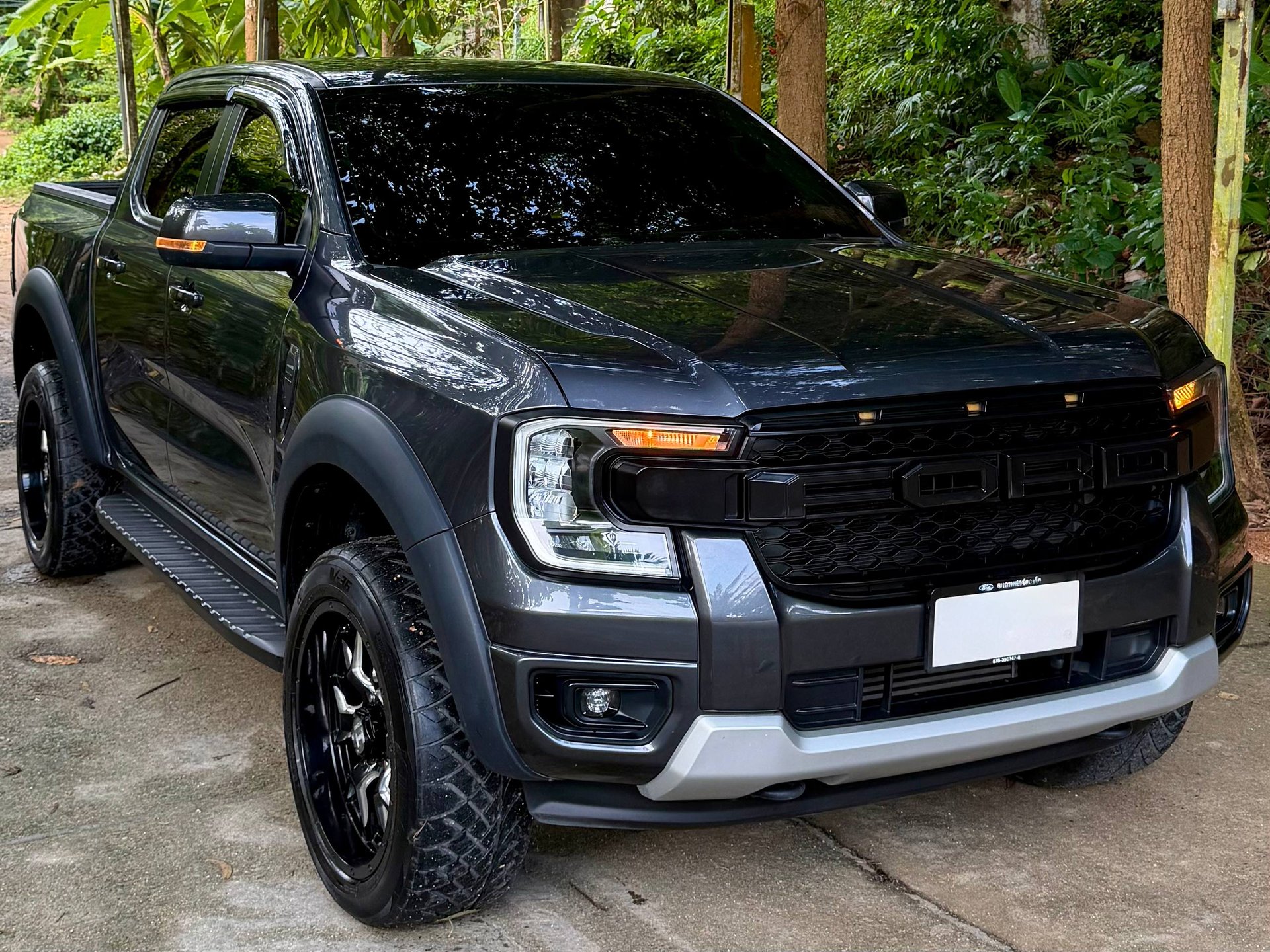 Ford Raptor Black (2022) — 1