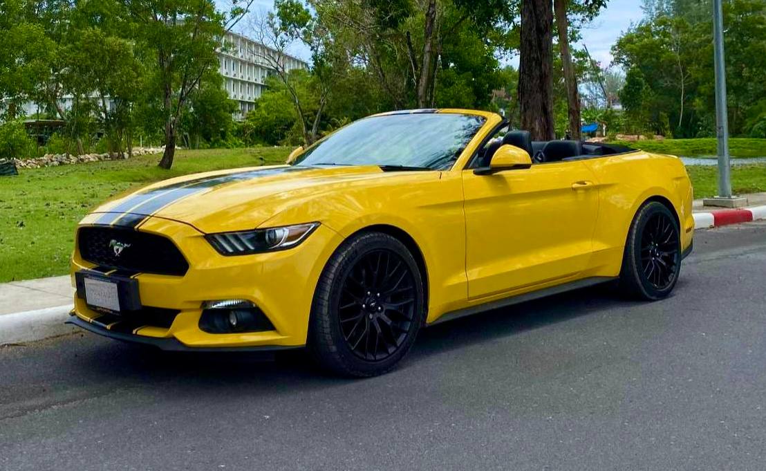Ford Mustang (2024) — 1