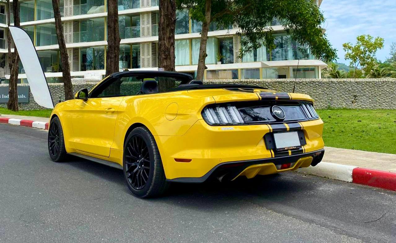 Ford Mustang (2024) — 2