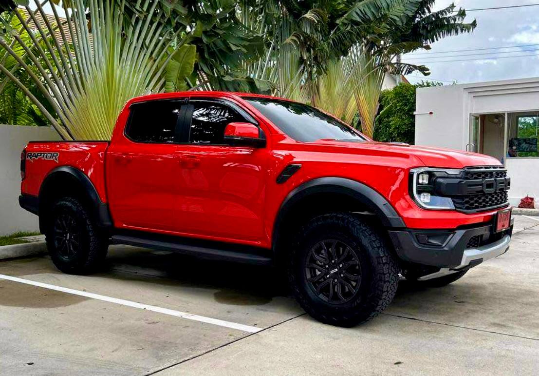 Ford Raptor Red (2023) — 4