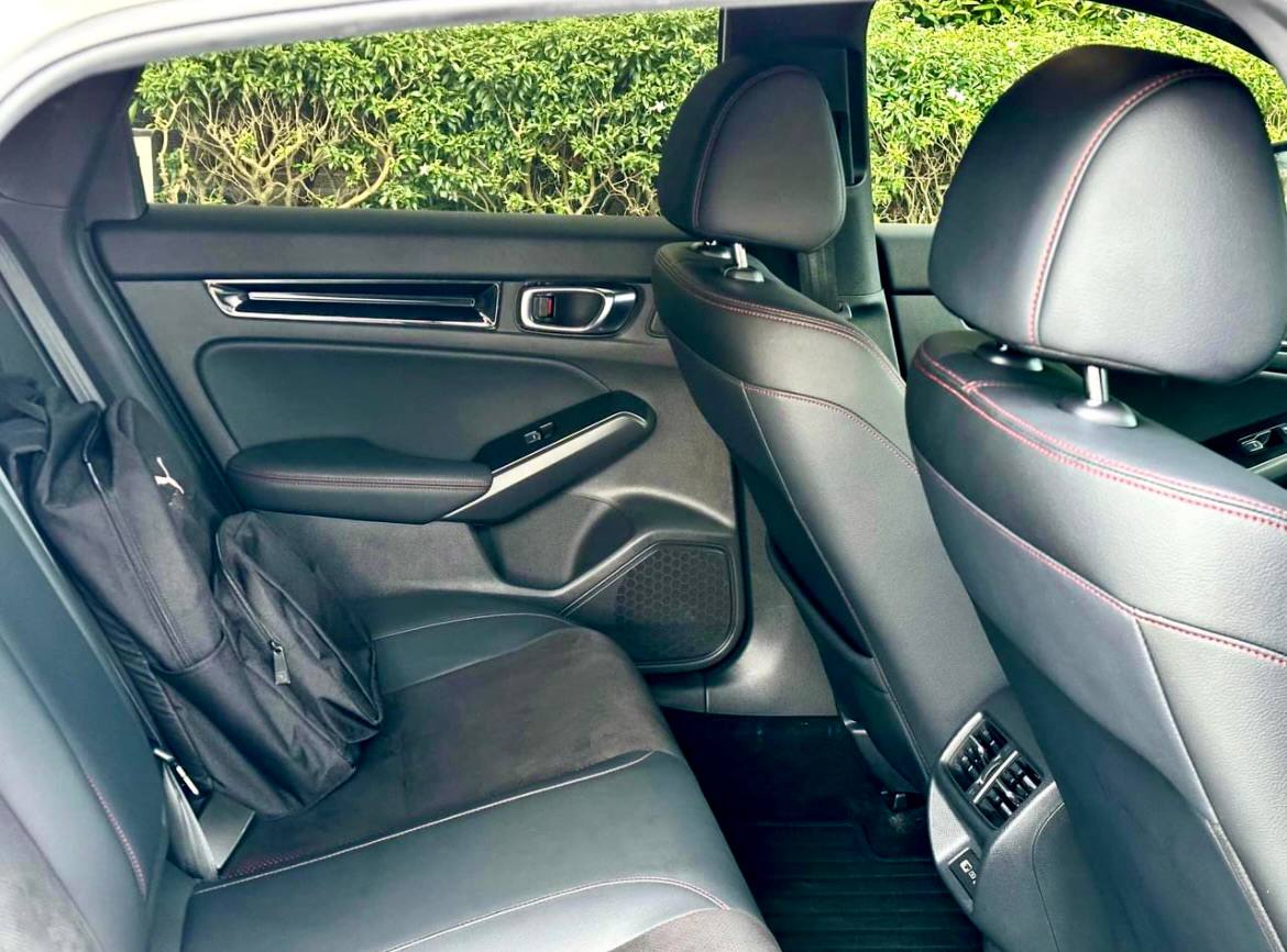 Honda Civic RS (2023) — 8