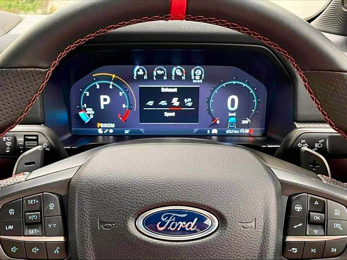Ford Raptor Black (2023) — 4