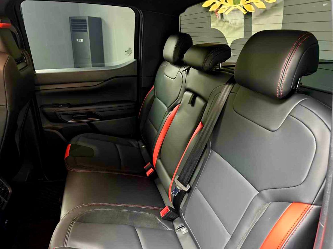 Ford Raptor Black (2023) — 5