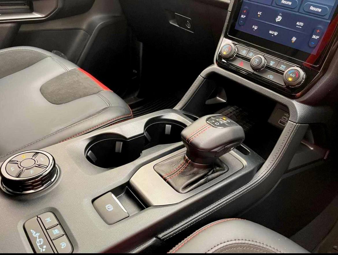 Ford Raptor Black (2023) — 6