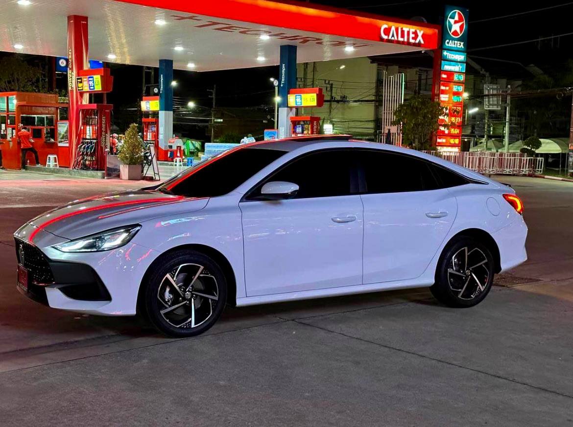 MG5 (2023) — 2