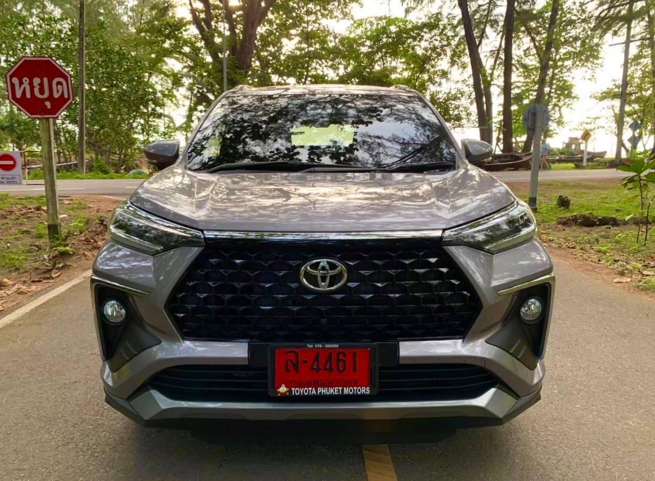 Toyota Veloz Premium (2024) — 1