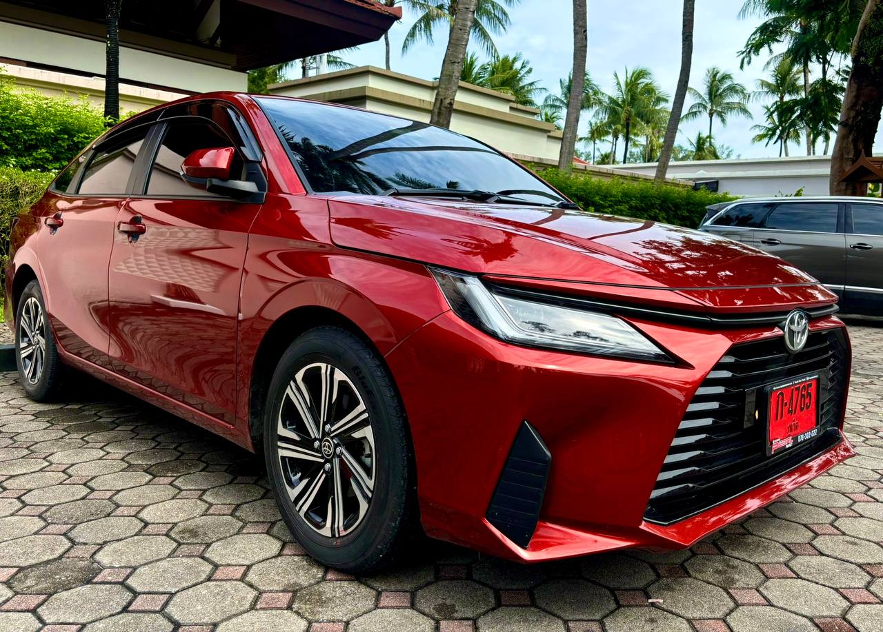 Toyota Yaris Ativ (2025) — 3