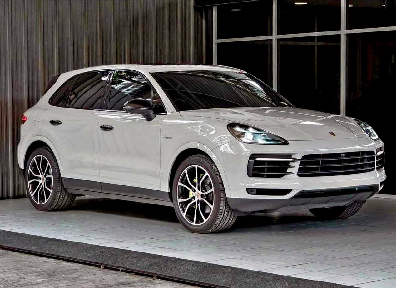 Porsche Cayenne E-Hybrid (2021) — 5
