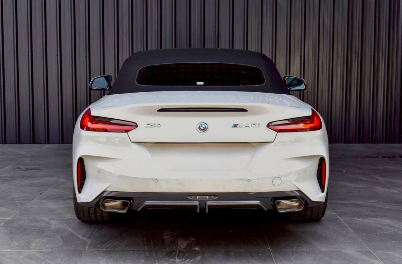 BMW Z4 M40i (2024) — 2