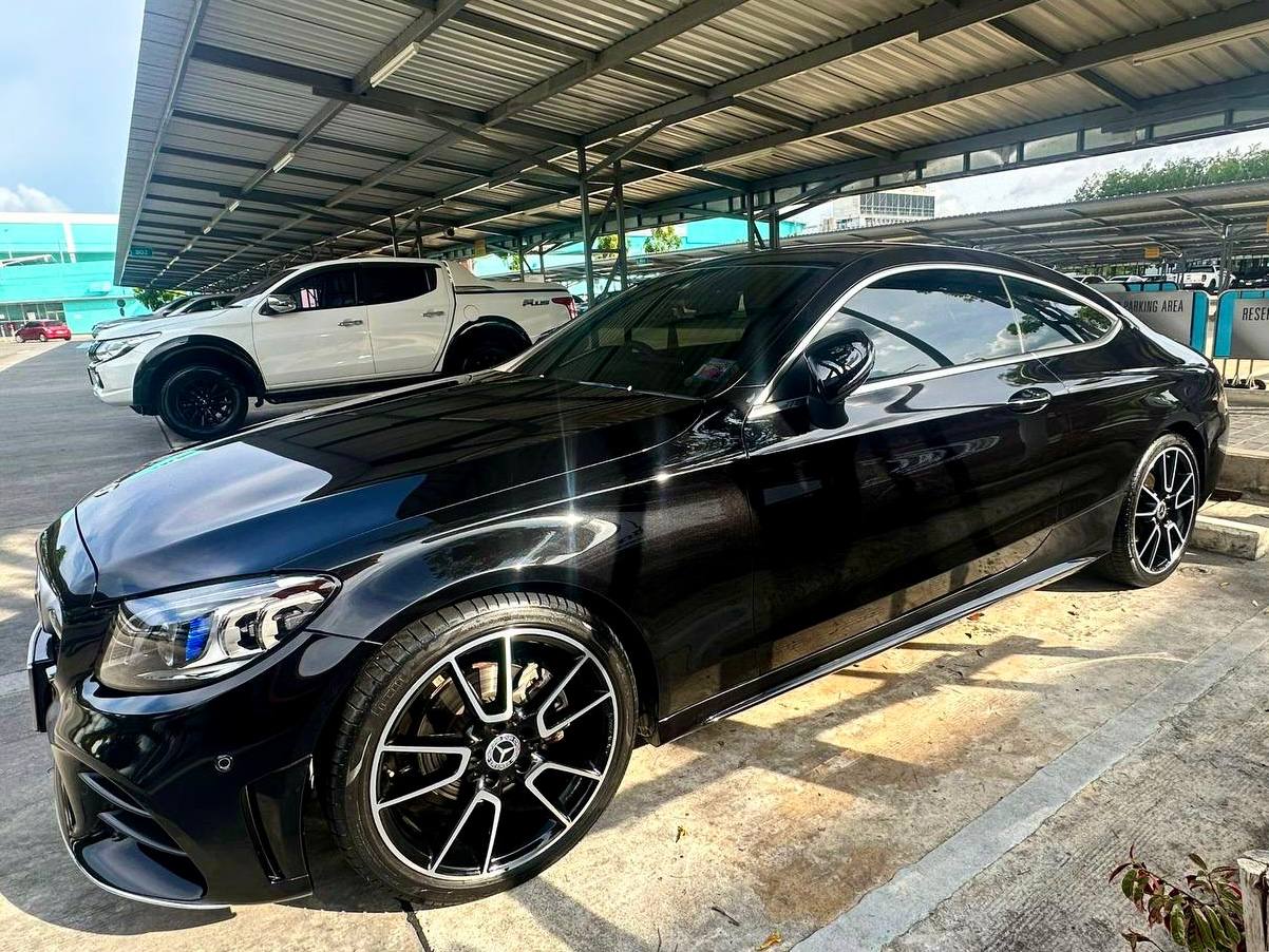 Mercedes C200 Coupe (2021) — 4