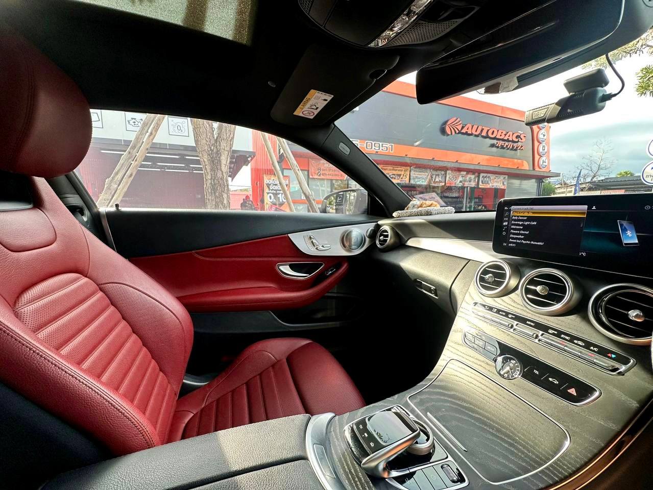 Mercedes C200 Coupe (2021) — 5
