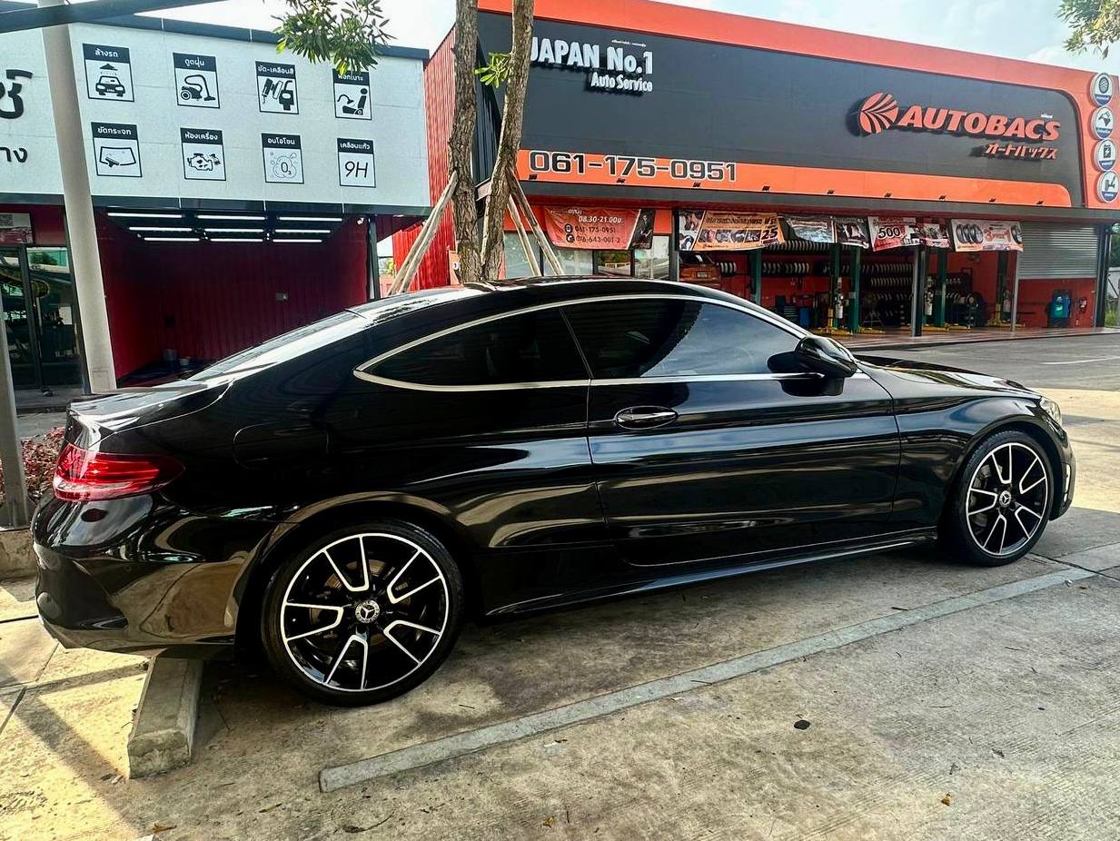Mercedes C200 Coupe (2021) — 6
