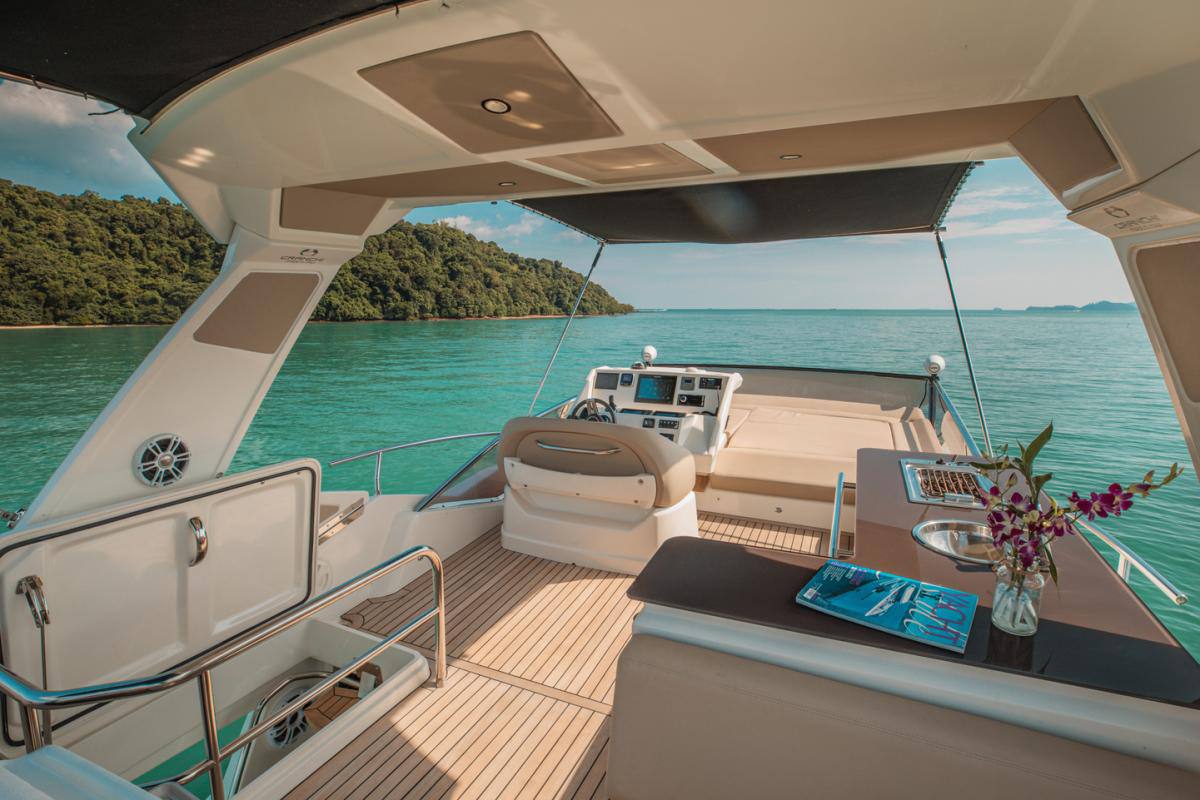 Scenery Yacht — 10
